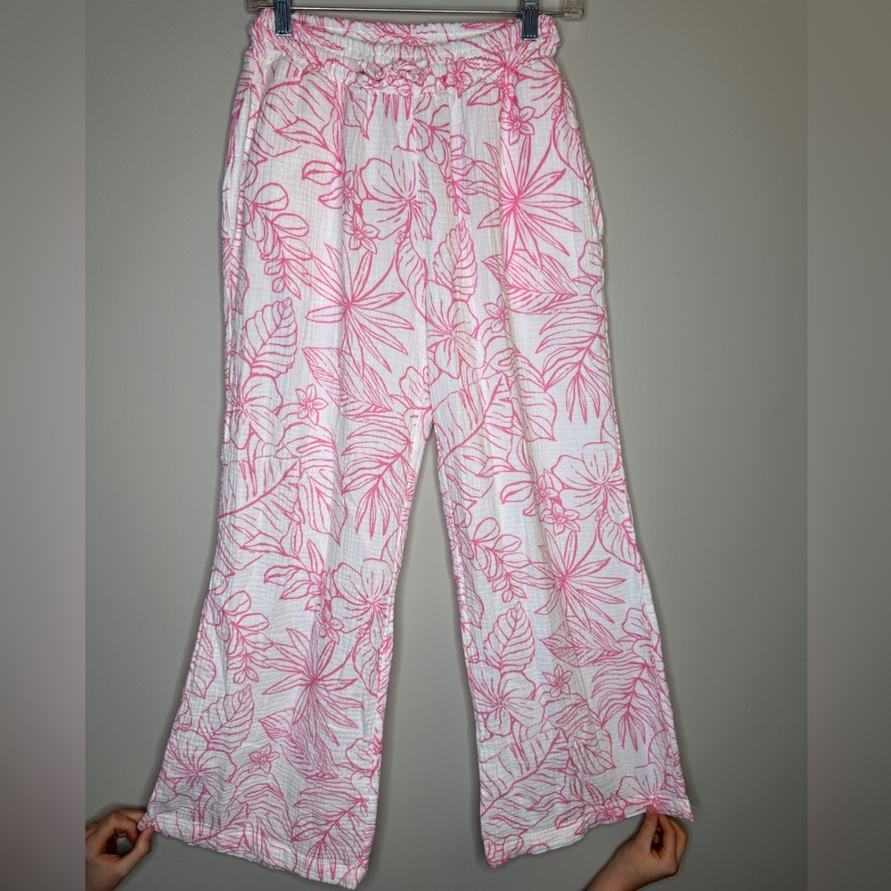 Pink flowered wide leg linen pants 🌸🌺